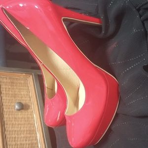 Red Shoes (Chinese Launday)